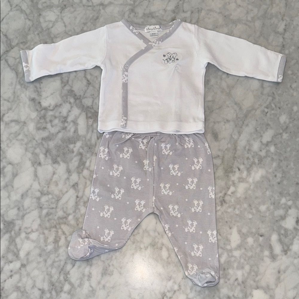 Kissy Kissy White & Gray Giraffe Baby Footie Outfit 0/3M